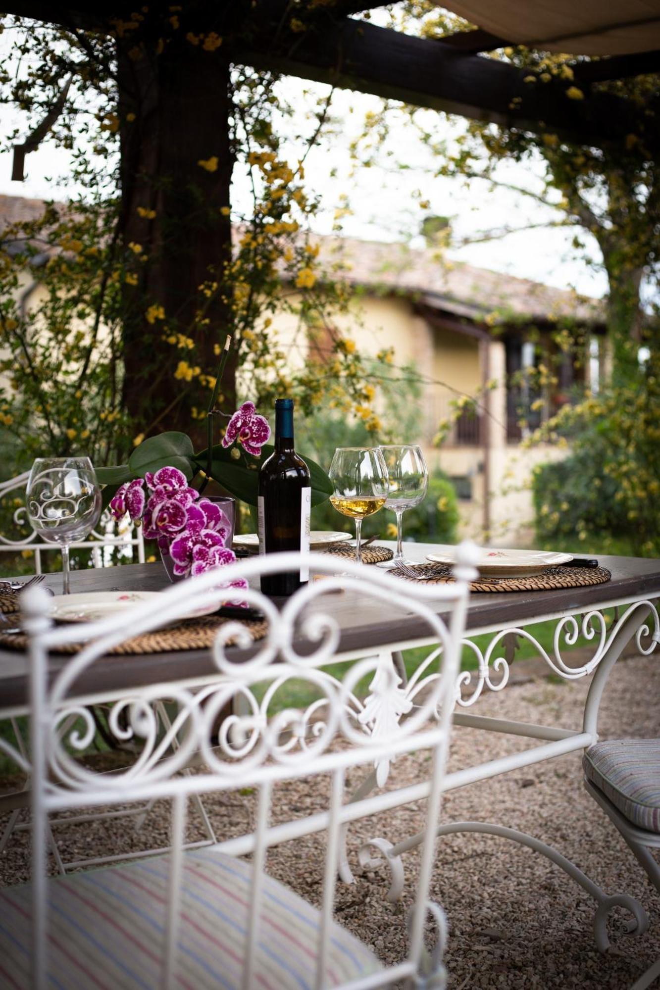 Ca' Le Cerque, Villa Surrounded By The Marche Nature Fossombrone Exterior foto